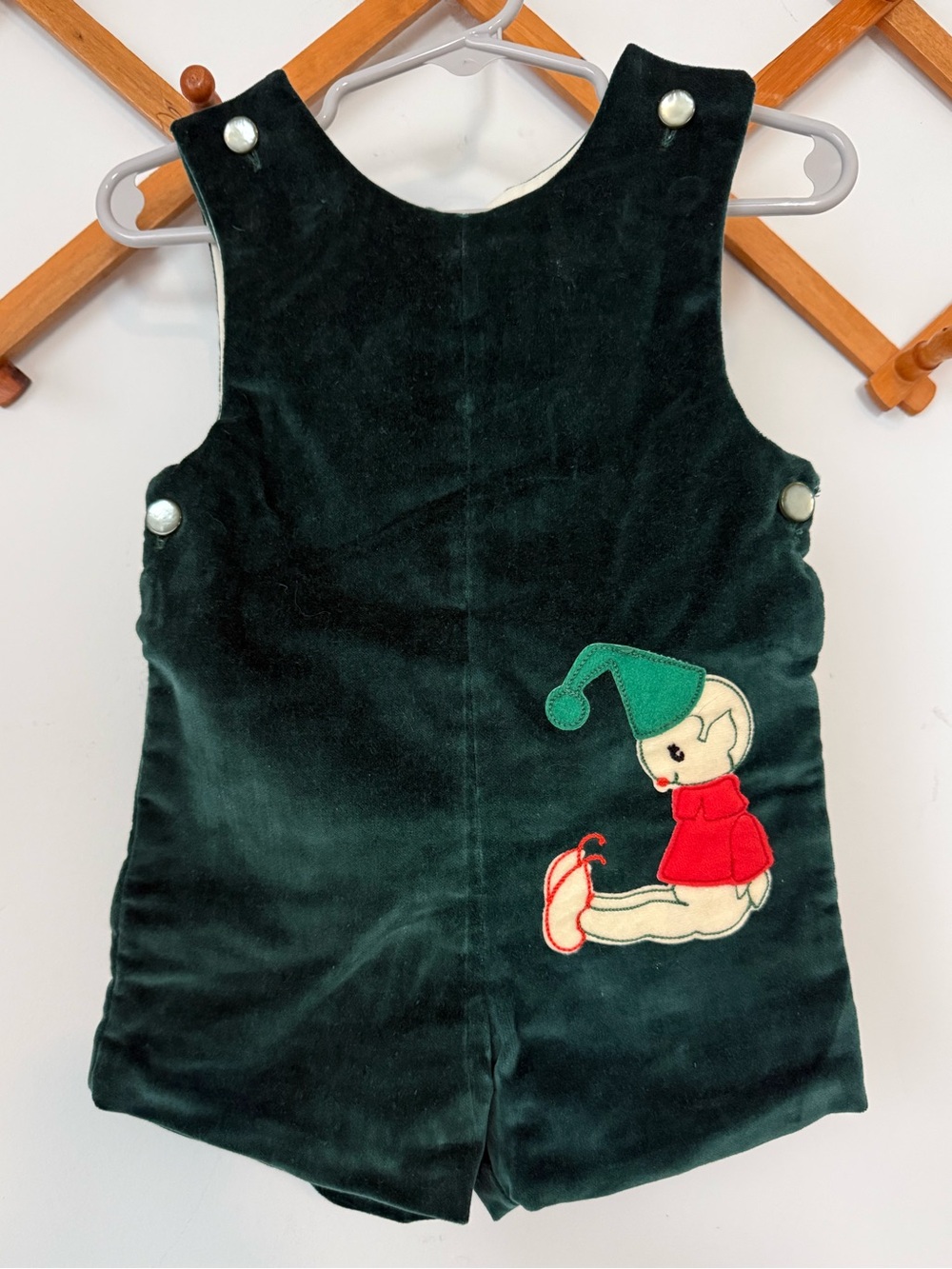 Vintage Boys Green Velvet Elf appliqué Shortall 3-6 months Christmas